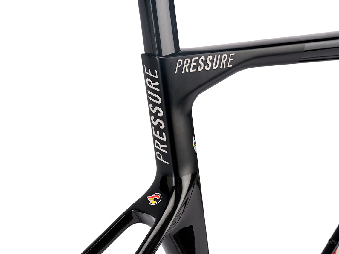 Cinelli Pressure Ultegra Di2 V12 W400 2024 / Черный