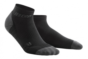 Мужские спортивные компрессионные носки CEP Low Cut Socks 3.0 / Черный