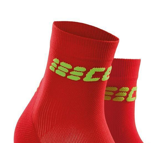 Мужские ультралегкие спортивные компрессионные носки CEP Ultralight Short Socks / Красный-Зеленый