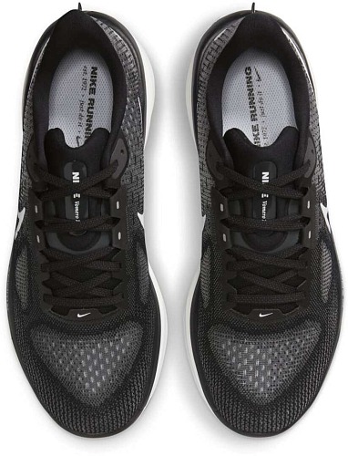 Беговые кроссовки мужские Nike Vomero 17 / Черный