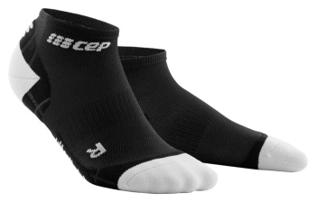 Женские ультралегкие спортивные компрессионные носки CEP Ultralight Low Cut Socks / Черный-Белый