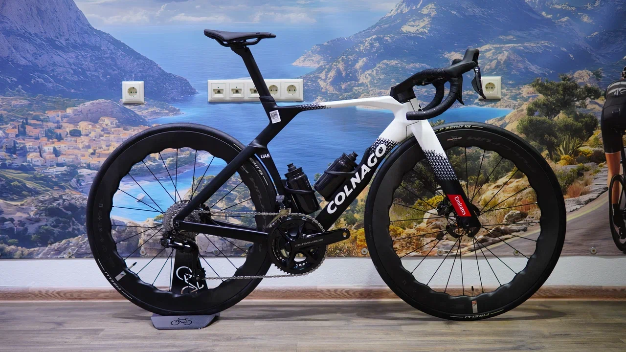 Colnago Y1Rs Ultegra Di2 Sharq 57 SDM5 / Team UAE