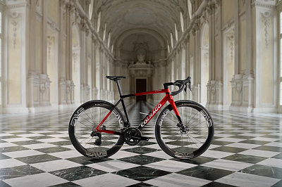 Colnago C68 / Rossa Limited Edition