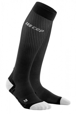 Мужские ультралегкие спортивные компрессионные носки CEP Ultralight Socks / Черный