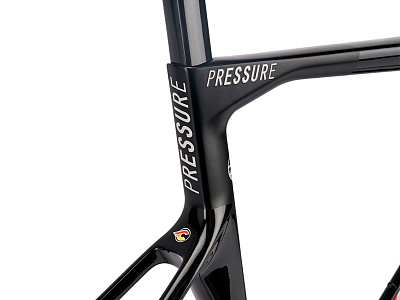 Cinelli Pressure Ultegra Di2 V12 W400 2024 / Черный