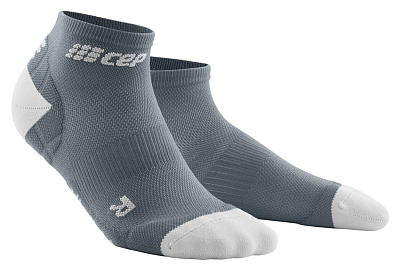 Мужские ультралегкие спортивные компрессионные носки CEP Ultralight Low Cut Socks / Серый