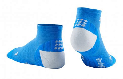 Мужские ультралегкие спортивные компрессионные носки CEP Ultralight Low Cut Socks / Синий