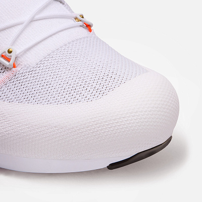 Велотуфли шоссейные DMT Pogis Shoes / Белый