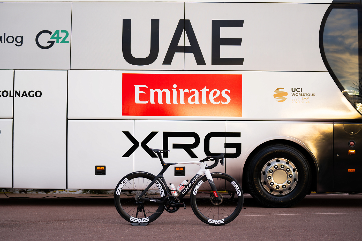 Colnago Y1Rs Dura Ace Di2 Vision SC45 SDM5 / Team UAE