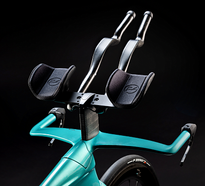 Bianchi Aquila RC TRI Dura-Ace Di2 PM ZY / Глянцевый Целесте-Черный