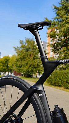 Colnago Y1Rs Dura Ace Di2 Vision SC45 SDM5 / Team UAE