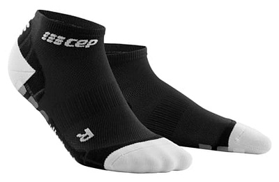 Мужские ультралегкие спортивные компрессионные носки CEP PRO Ultralight Low Cut Socks / Черный