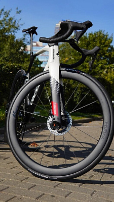 Colnago Y1Rs Dura Ace Di2 Vision SC45 SDM5 / Team UAE