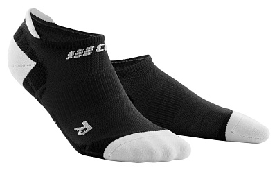 Женские ультралегкие спортивные компрессионные носки CEP Ultralight Socks / Черный