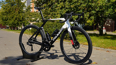 Colnago Y1Rs Dura Ace Di2 Vision SC45 SDM5 / Team UAE