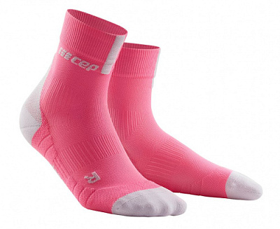Женские спортивные компрессионные носки CEP Short Socks 3.0 / Светло-розовый
