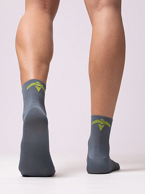 Спортивные носки ECSI короткие унисекс с логотипом / Серый